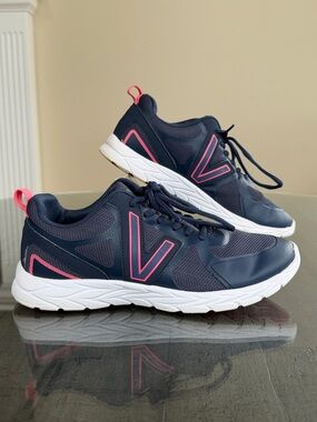 Vionic Miles II Navy Athletic Sneakers with Pink Accents. Womens Size 7